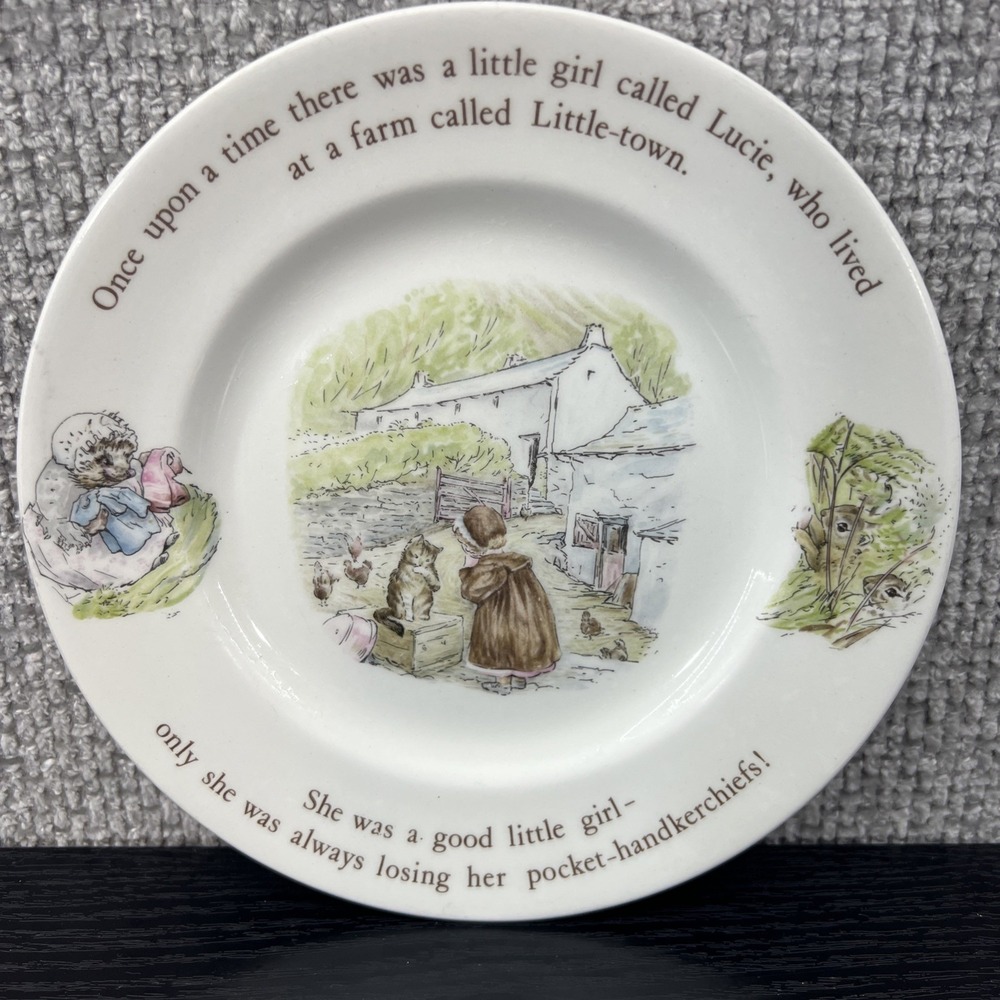 Wedgwood Plate Kids 7in White Excellent Mrs‎ Tiggy-Winkle Beatrix Potter England